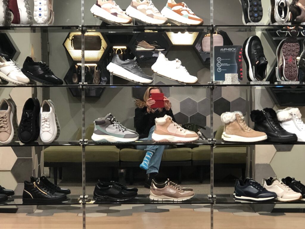 Sneakers Shopping in Mailand