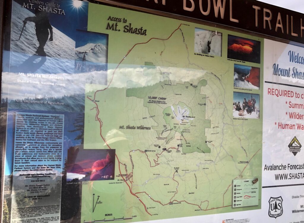 Karte mit Wanderwegen am Mount Shasta