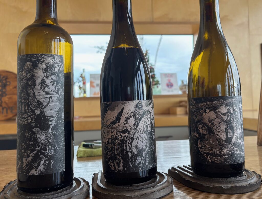 Etiketten von Rune Weinflaschen Arizona